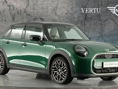 Used Mini Cooper Hatch 113 kW (154 HP) 2026 Green Hatchback
