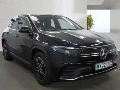 Begagnad Mercedes EQA250 AMG line 139 kW (190 HK) 2022 Svart SUV