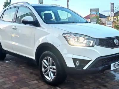 Usado SsangYong Korando 178 CV (130 kW) 2016 Blanco SUV