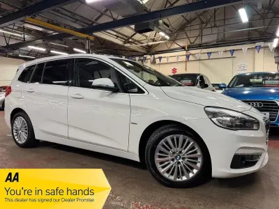 Used BMW 220 Luxury Line 2026 White Coupe
