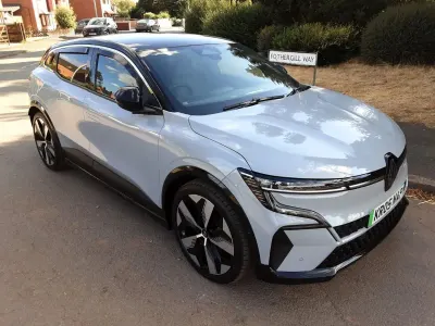 Used Renault Mégane Komfort 160 kW (218 HP) 2024 Grey/black Hatchback