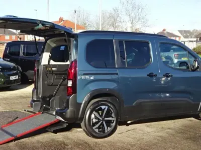 Nowe Peugeot Rifter Access 131 KM (96 kW) 2025 Niebieski Minivan