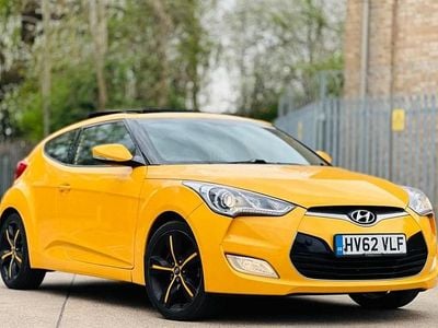 Used Hyundai Veloster Sport 140 HP (102 kW) 2012 Yellow Hatchback