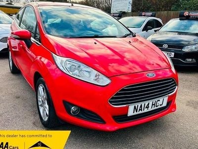 Used Ford Fiesta Zetec 82 HP (60 kW) 2014 Red Hatchback