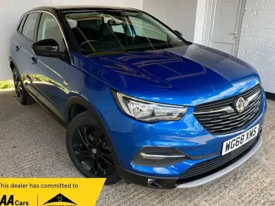 Used Vauxhall Grandland X Sport 130 HP (95 kW) 2019 Blue SUV