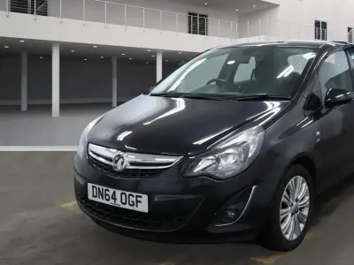 Second-hand Vauxhall Corsa 85 CP (62 kW) 2014 Negru Hatchback