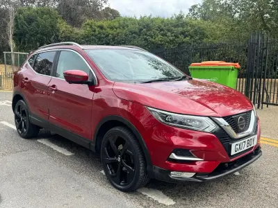 Used Nissan Qashqai Tekna 115 HP (84 kW) 2017 Red SUV