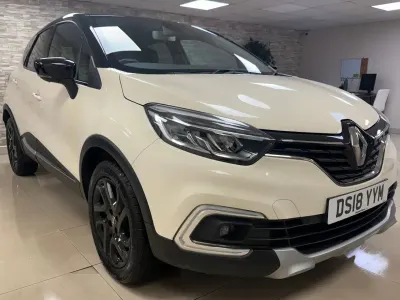 Used Renault Captur Dynamique 120 HP (88 kW) 2018 White SUV