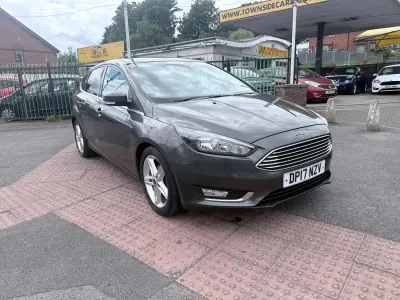 Used Ford Focus Titanium 100 HP (73 kW) 2017 Grey Hatchback