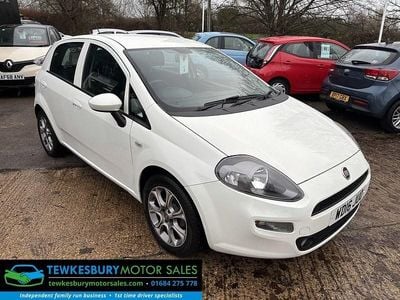 Ambient white Used 2016 Fiat Punto Easy Plus Hatchback | £3,995 (Fair price)