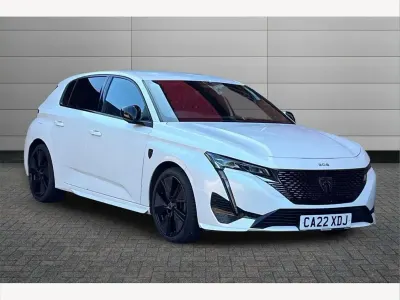Used Peugeot 308 GT 130 HP (95 kW) 2022 White Hatchback
