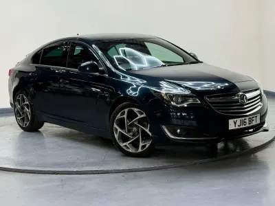 Used Vauxhall Insignia SRi 136 HP (100 kW) 2016 Green Hatchback