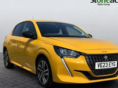 Used Peugeot 208 Active+ 101 HP (74 kW) 2023 Yellow Hatchback