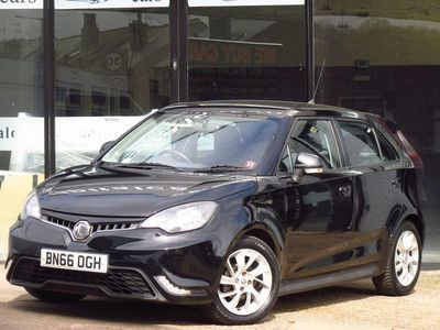 Usado MG MG3 106 HP (77 kW) 2016 Preto Citadino