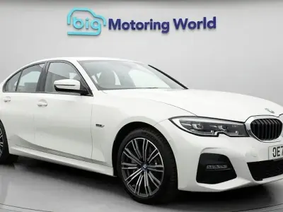Begagnad BMW 330e M Sport 292 HK (214 kW) 2022 Vit Sedan
