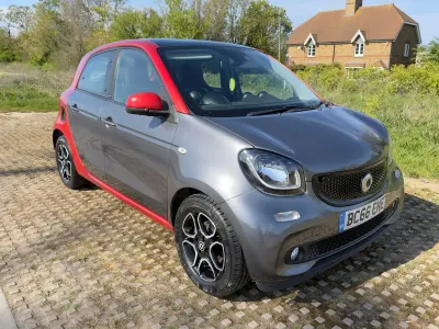Used Smart ForFour Premium 90 HP (66 kW) 2016 Grey Hatchback