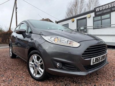 Used Ford Fiesta Zetec 82 HP (60 kW) 2015 Grey Hatchback