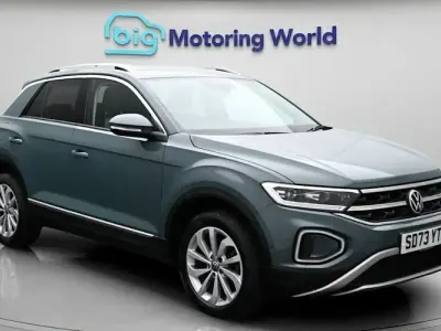 Usado VW T-Roc Style 150 HP (110 kW) 2025 SUV
