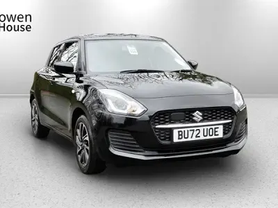 Begagnad Suzuki Swift SZ-L 83 HK (61 kW) 2022 Svart Halvkombi