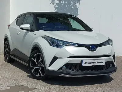 Used Toyota C-HR Design 122 HP (89 kW) 2018 White SUV