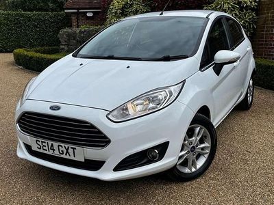 Used Ford Fiesta Zetec 82 HP (60 kW) 2014 White Hatchback
