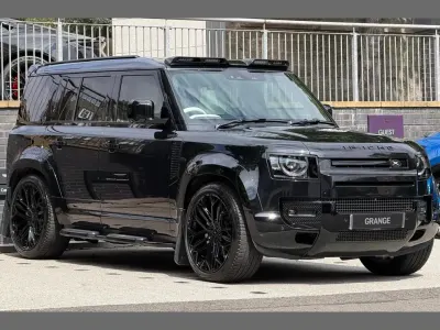 Used Land Rover Defender SE Dynamic 350 HP (257 kW) 2025 Black SUV