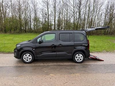 Gebraucht Peugeot Rifter Allure 2024 Schwarz Van / Kleinbus