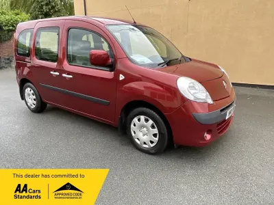 Used Renault Kangoo Expression 2011 Red MPV