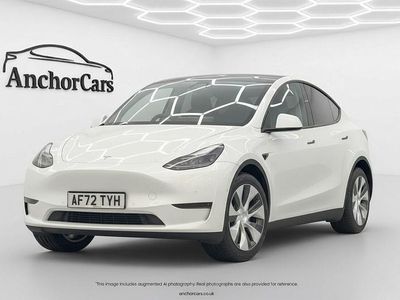White Used 2022 Tesla Model Y Long Range AWD SUV | £19,985 (Fair price)