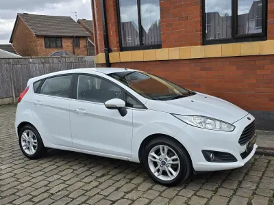 Used Ford Fiesta Zetec 2014 White Hatchback