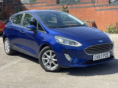 Usado Ford Fiesta Zetec 100 HP (73 kW) 2017 Azul Citadino