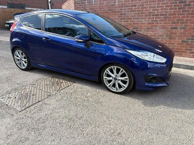 Used Ford Fiesta Zetec 2015 Blue Hatchback