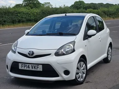 Used Toyota Aygo 2014 White Hatchback