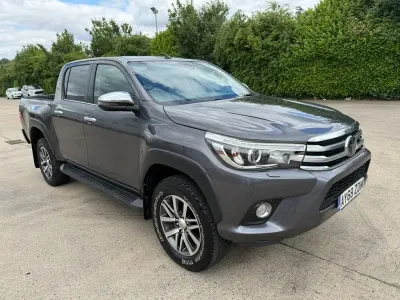 Used Toyota HiLux 150 HP (110 kW) 2018 Grey Pickup