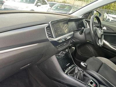 Second-hand Vauxhall Grandland X Elite 128 CP (94 kW) 2022 Albastru SUV