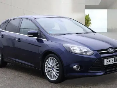 Used Ford Focus Zetec 2013 Blue Hatchback