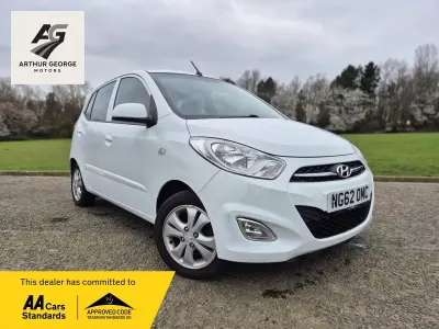 Gebraucht Hyundai i10 Style 86 PS (63 kW) 2013 Weiß Kleinwagen