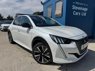 Used Peugeot e-208 GTi 100 kW (136 HP) 2021 White Hatchback