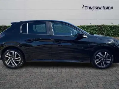 Gebraucht Peugeot 208 Active+ 75 PS (55 kW) 2023 Schwarz Kleinwagen