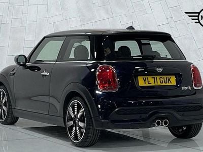 Used Mini Cooper S Exclusive 192 HP (141 kW) 2021 Black Hatchback