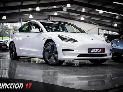 White Used 2019 Tesla Model 3 Standard Range Sedan | £12,475 (Fair price)