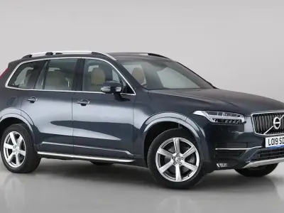 Used Volvo XC90 Momentum 235 HP (172 kW) 2019 Grey SUV