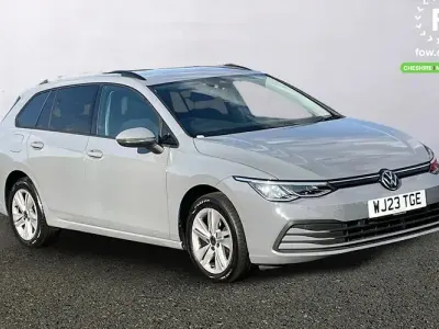 Used VW Golf VIII Life 110 HP (80 kW) 2023 Grey Estate