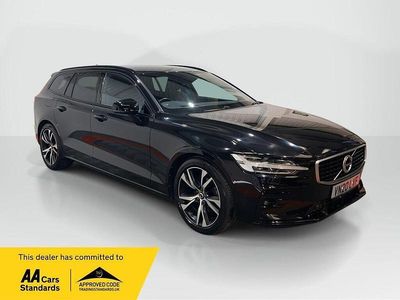 Used Volvo V60 R-Design Pro 190 HP (139 kW) 2020 Black Estate