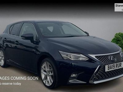 Lexus CT200h