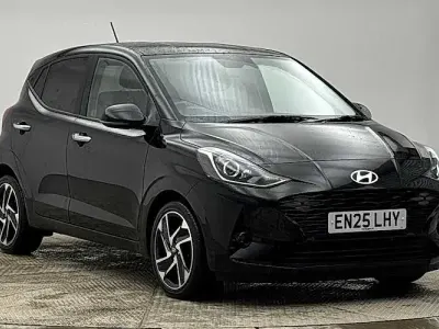 Used Hyundai i10 Premium 79 HP (58 kW) 2025 Black Hatchback