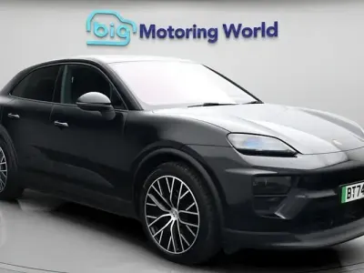 Used Porsche Macan 4 Electric 300 kW (408 HP) 2024 Black SUV