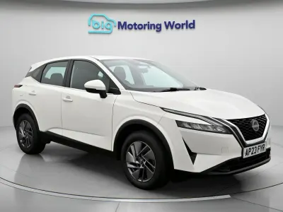 Used Nissan Qashqai Acenta Premium 140 HP (102 kW) 2023 White SUV