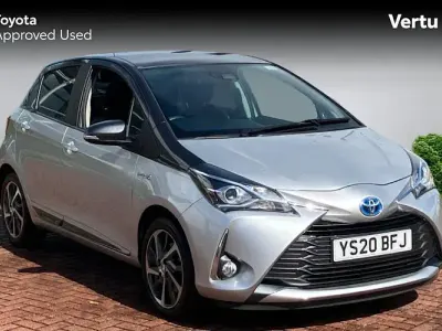 Used Toyota Yaris 101 HP (74 kW) 2020 Silver Hatchback