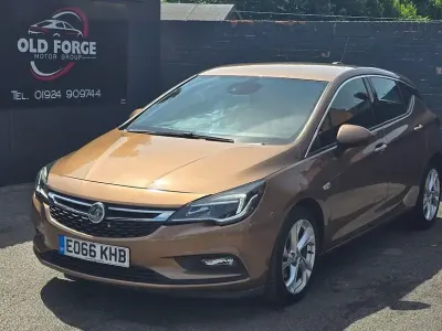 Used Vauxhall Astra SRi 200 HP (147 kW) 2016 Bronze Hatchback